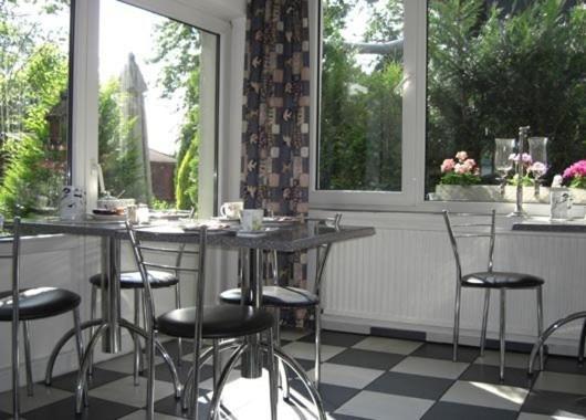 Hotel Garni Haus Schoenberger Heiligenhaus Esterno foto