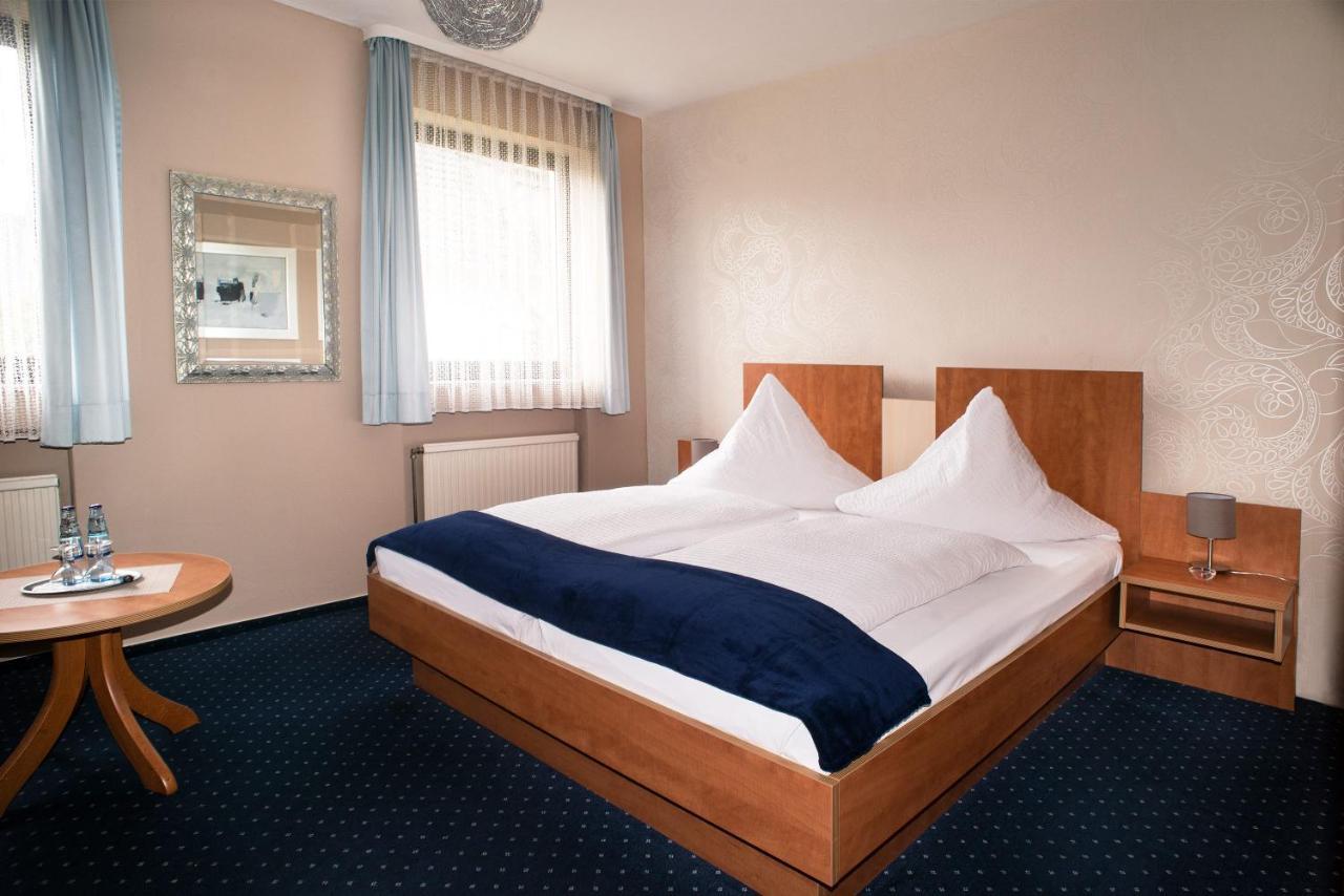 Hotel Garni Haus Schoenberger Heiligenhaus Esterno foto