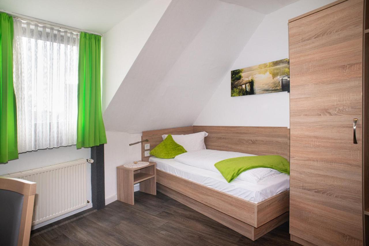 Hotel Garni Haus Schoenberger Heiligenhaus Esterno foto